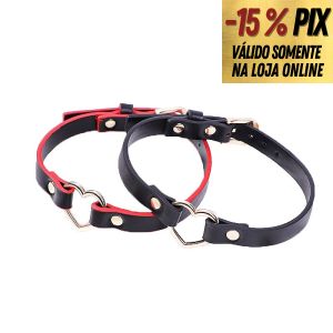 GARGANTILHA EM COURO SINTÉTICO COM CORAÇÃO